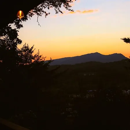 Bluff Mountain View Villa